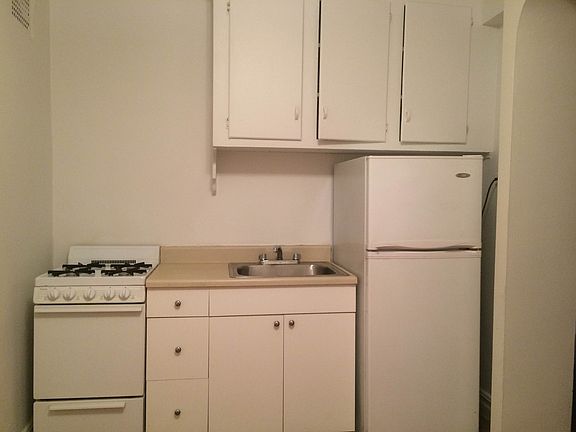 5th image of 6770 Yellowstone Blvd APT 4C