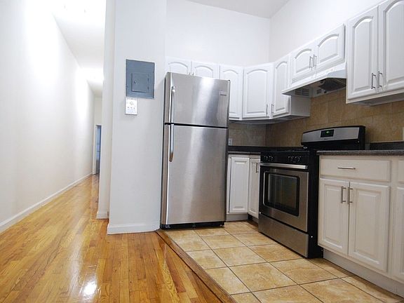 3rd image of 141 W 113th St #1F