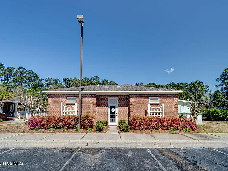 7820 Sanderling Pl — Photo 37