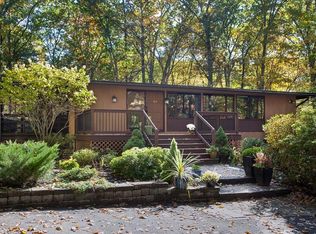 313 Springs Rd, Bedford, MA 01730