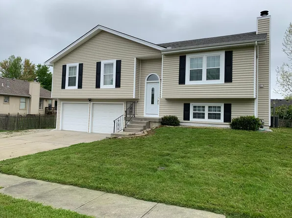 1603 Patricia Dr, Kearney, MO 64060