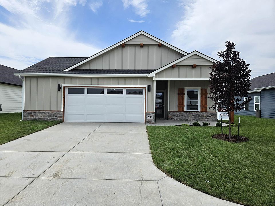 1st image of 908 N Forestview Ct