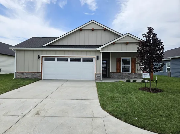 908 N Forestview Ct, Wichita, KS 67235