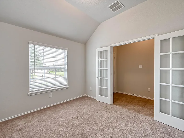 3410 Golden Amber Ct — Photo 3
