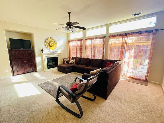 4th image of 1945 Flora Vista Dr