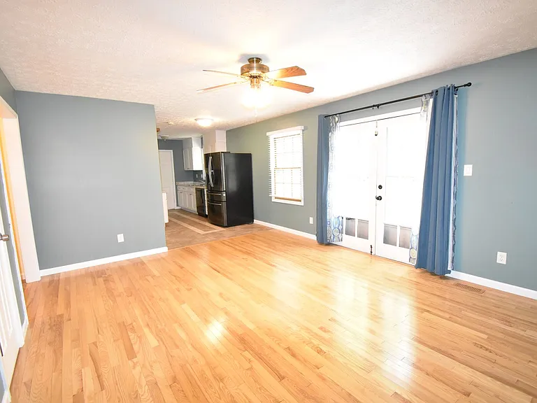 333 McFadyen Dr — Photo 6