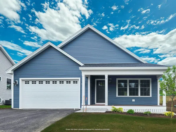 7 Mulberry Lane #42, Epping, NH 03042