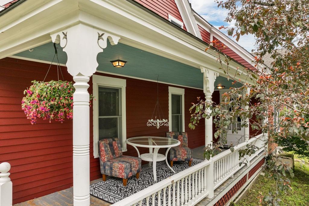 396 Governor Wentworth Highway, Center Tuftonboro, NH - More