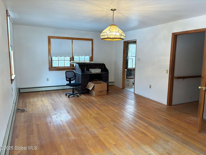 3rd image of 1590 Garfield Road