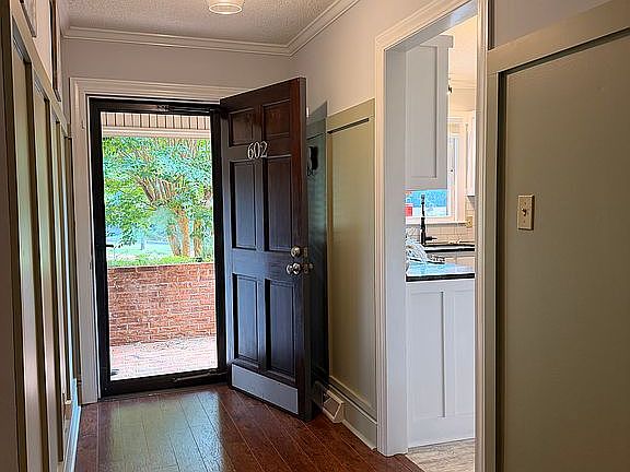 3rd image of 602 Colby Cir