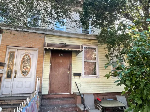 223 E 39th Street, Brooklyn, NY 11203
