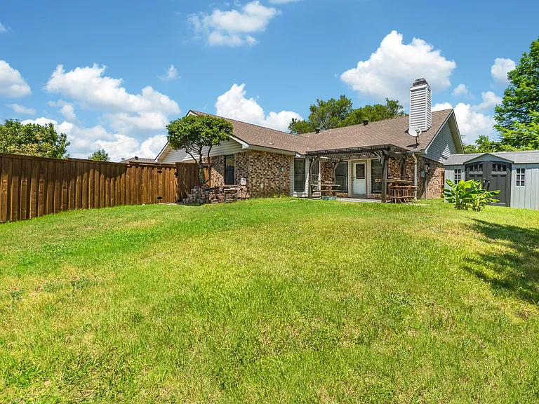 3505 Creststone Dr — Photo 18
