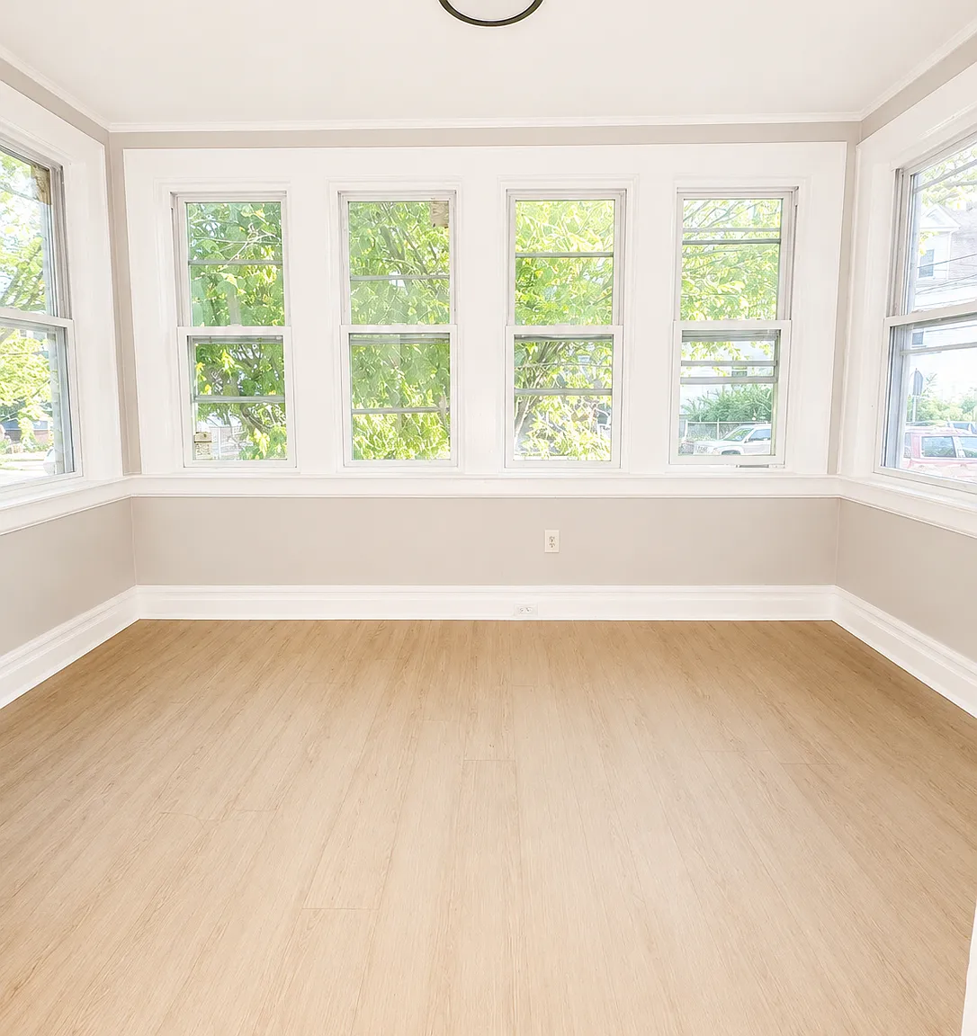 3 bed, 1000 sqft, $2,150 — Photo 1