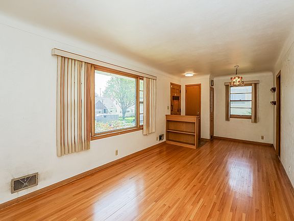 3rd image of 1406 7th Ave S