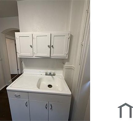 4th image of 3885 Meramec St APT 103