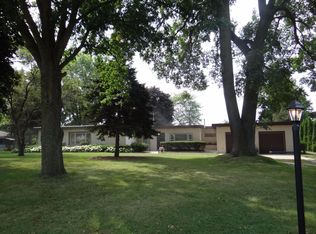 7501 Braun Rd, Racine, WI 53403