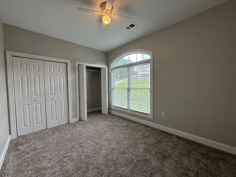 111 Butler Dr — Photo 36