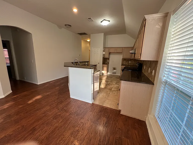 334 Touchdown Dr — Photo 15