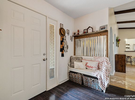 4th image of 5634 Fountainwood Dr