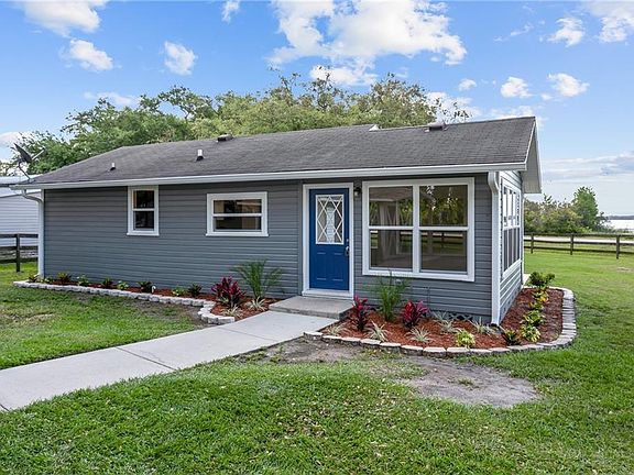 2nd image of 1647 Dolphin Dr
