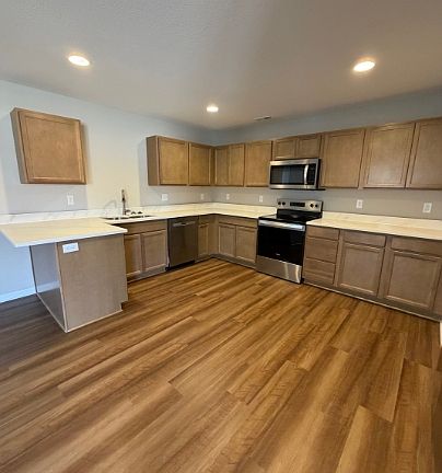 3rd image of 1508 Coventry Ct #B