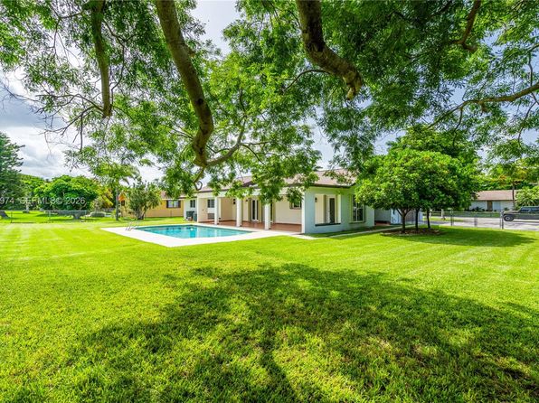 9380 SW 134th St, Miami, FL 33176 home