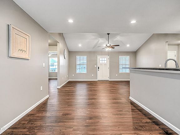 2nd image of 221 Thistle Dr