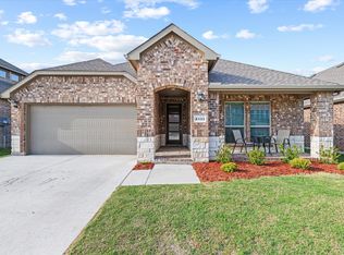8133 Danny Scarth Ln, Fort Worth, TX 76120