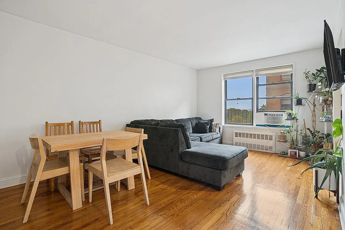3500 Snyder Ave APT 6A photo 1