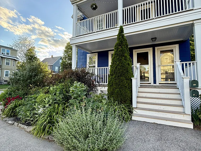 40 Paradise Rd — Photo 4