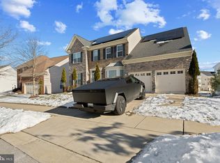 9104 Crystal Oaks Ln, Upper Marlboro, MD 20772