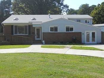 1st image of 425 Aragona Blvd