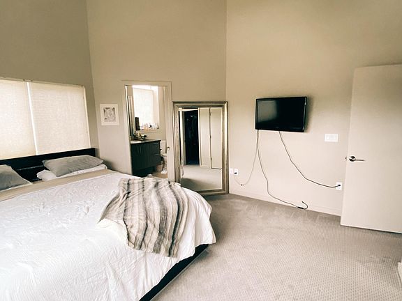 4th image of 309 Urban Prairie St Unit 1