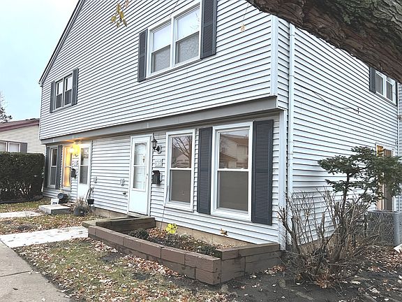 2nd image of 1737 Queensbury Cir #5951