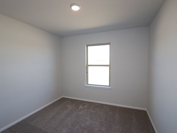 5th image of 616 Forest Park Pkwy