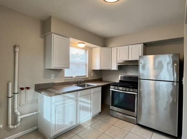 1407 S Madison Ave #A