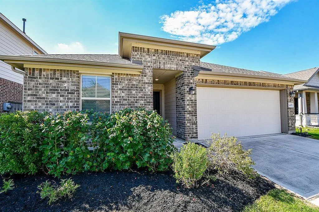Building Photo - 24303 Gold Cheyenne Way