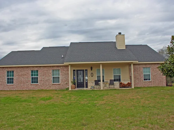 390 Kirtley Rd, Pollok, TX 75969