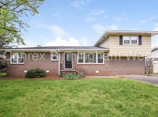 3352 Crescent Dr, Bessemer, AL 35023