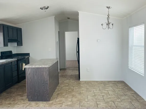 1720 Coral Rd, Azle, TX 76020