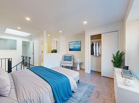 844 Park Ave