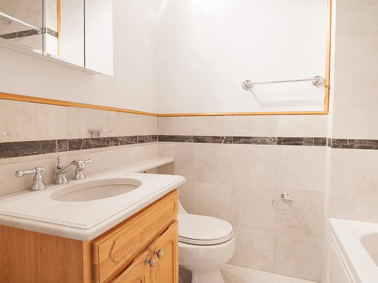 145 W 58th St #7M — Photo 9
