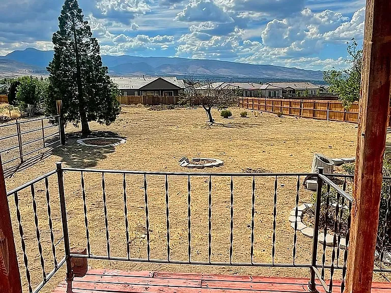 1575 Ravenswood Way — Photo 9