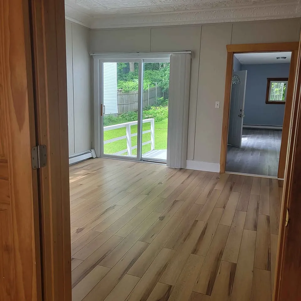 2 bed, 1000 sqft, $1,600 — Photo 1