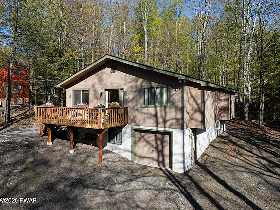 3rd image of 57 Ridgewood Cir