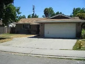 2012 Vicki Ct photo 1