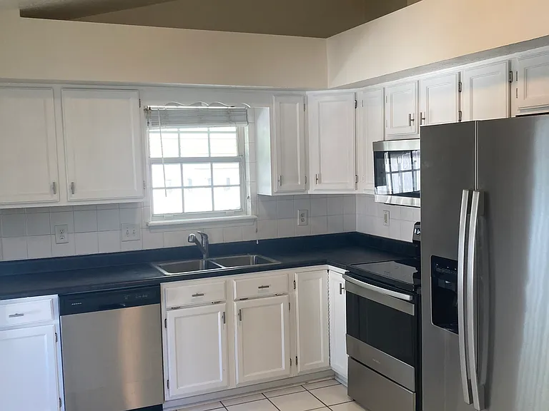 10792 Bay Ln — Photo 20