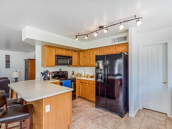 4th image of 3964 E Fruitvale Ave