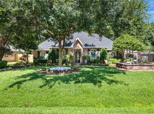 414 Westwood Dr, Mandeville, LA 70471