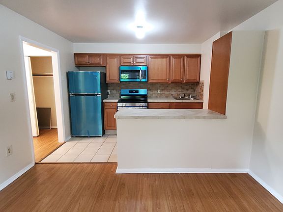 2nd image of 50 North St APT 101